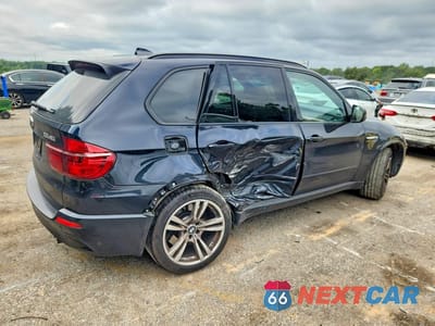 Trzecie zdjęcie samochodu z tyłu: 2013 BMW X5 M VIN:5YMGY0C58D0C11574 - miniatura