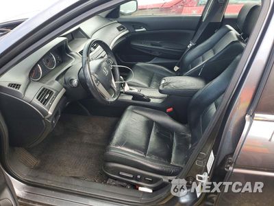 Zdjęcie 7 z 12 samochodu: 2011 HONDA ACCORD SE VIN:1HGCP2F67BA020339 - miniatura