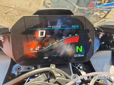 Zdjęcie 7 z 9 samochodu: 2026 BMW S 1000 RR VIN:WB10P2307T6M34448 - miniatura
