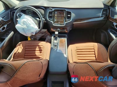 Zdjęcie 8 z 14 samochodu: 2017 VOLVO XC90 T5 VIN:YV4102KK1H1109732 - miniatura