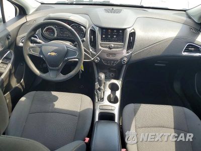 Zdjęcie 8 z 12 samochodu: 2019 CHEVROLET CRUZE LS VIN:1G1BC5SM7K7150459 - miniatura