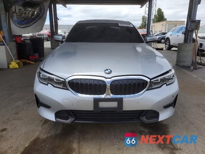 Piąte zdjęcie samochodu w środku: 2020 BMW 330I VIN:WBA5R1C03LFH66805 - miniatura