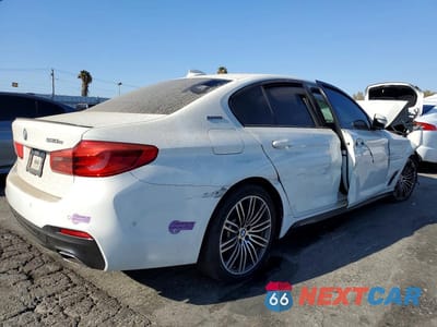 Trzecie zdjęcie samochodu z tyłu: 2019 BMW 530E VIN:WBAJA9C56KB392905 - miniatura