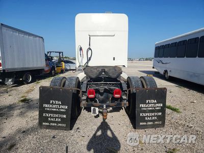 Zdjęcie 6 z 14 samochodu: 2020 FREIGHTLINER M2 112 MED - SEMI TRUCK VIN:3ALAC4DV8LDKY5815 - miniatura