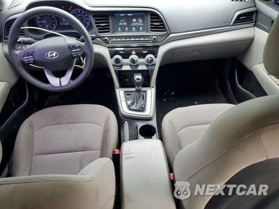 Zdjęcie 8 z 12 samochodu: 2019 HYUNDAI ELANTRA SE VIN:5NPD84LF1KH468035 - miniatura
