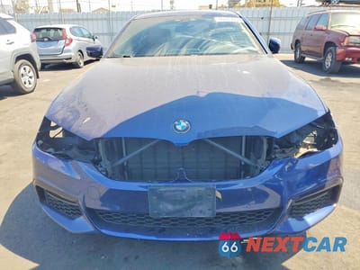 Piąte zdjęcie samochodu w środku: 2020 BMW 530E VIN:WBAJA9C0XLCD50353 - miniatura