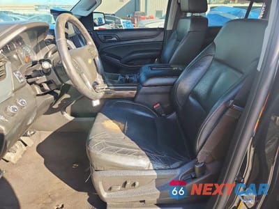 Zdjęcie 7 z 12 samochodu: 2019 CHEVROLET SUBURBAN K1500 LT VIN:1GNSKHKC5KR122738 - miniatura