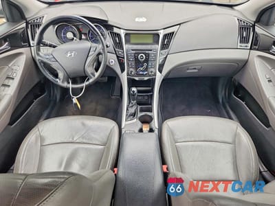 Zdjęcie 8 z 12 samochodu: 2011 HYUNDAI SONATA LIMITED VIN:5NPEC4AC9BH156914 - miniatura