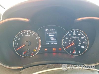 Zdjęcie 9 z 12 samochodu: 2017 KIA FORTE LX VIN:3KPFL4A71HE143580 - miniatura