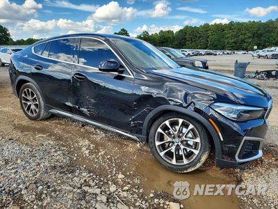 Czwarte zdjęcie samochodu z boku: 2022 BMW X6 XDRIVE40I VIN:5UXCY6C04N9L06978 - miniatura
