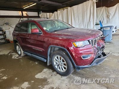 Czwarte zdjęcie samochodu z boku: 2021 JEEP GRAND CHEROKEE LAREDO VIN:1C4RJFAG4MC606330 - miniatura