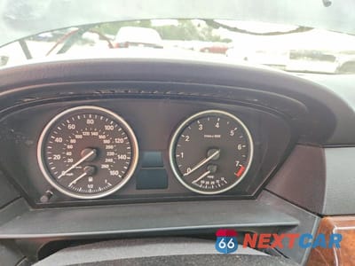 Zdjęcie 9 z 12 samochodu: 2010 BMW 528 XI VIN:WBANV1C59AC388671 - miniatura