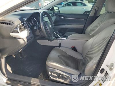 Zdjęcie 7 z 12 samochodu: 2018 TOYOTA CAMRY SE VIN:4T1B11HK0JU554047 - miniatura