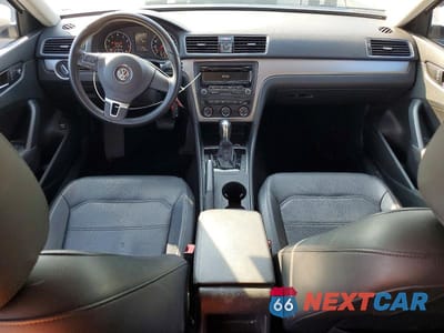 Zdjęcie 8 z 12 samochodu: 2014 VOLKSWAGEN PASSAT S VIN:1VWAT7A30EC039803 - miniatura