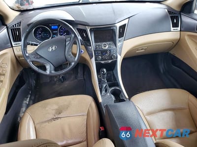 Zdjęcie 8 z 12 samochodu: 2013 HYUNDAI SONATA HYBRID VIN:KMHEC4A47DA074209 - miniatura