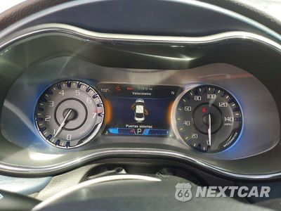 Zdjęcie 9 z 12 samochodu: 2015 CHRYSLER 200 S VIN:1C3CCCBG8FN572773 - miniatura