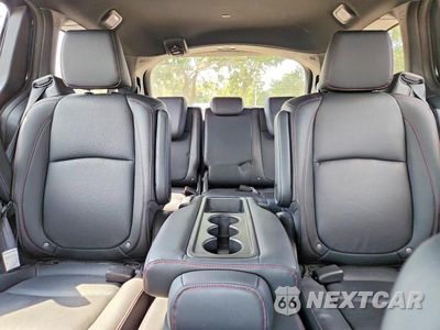 Zdjęcie 10 z 13 samochodu: 2025 HONDA ODYSSEY SPORT-L VIN:5FNRL6H75SB059715 - miniatura