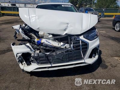 Piąte zdjęcie samochodu w środku: 2021 AUDI Q5 PREMIUM VIN:WA1AAAFY2M2003927 - miniatura