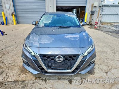 Piąte zdjęcie samochodu w środku: 2020 NISSAN ALTIMA PLATINUM VIN:1N4BL4FV8LC121488 - miniatura