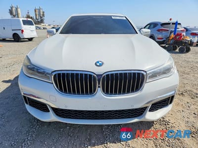 Piąte zdjęcie samochodu w środku: 2017 BMW 750 I VIN:WBA7F0C50HGM20944 - miniatura