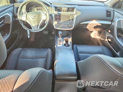 Zdjęcie 8 z 12 samochodu: 2017 NISSAN ALTIMA 2.5 SR VIN:1N4AL3AP7HC494088 - miniatura