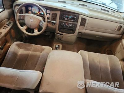 Zdjęcie 8 z 12 samochodu: 2004 DODGE RAM 1500 ST VIN:1D7HU18D94S724323 - miniatura