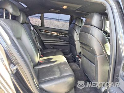 Zdjęcie 10 z 12 samochodu: 2012 BMW ALPINA B7 VIN:WBAKA8C58CDS99761 - miniatura