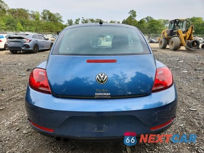 Zdjęcie 6 z 12 samochodu: 2017 VOLKSWAGEN BEETLE 1.8T VIN:3VWF17AT8HM613398 - miniatura