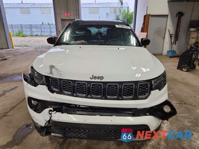 Piąte zdjęcie samochodu w środku: 2026 JEEP COMPASS LIMITED VIN:3C4NJDCNXTT258891 - miniatura