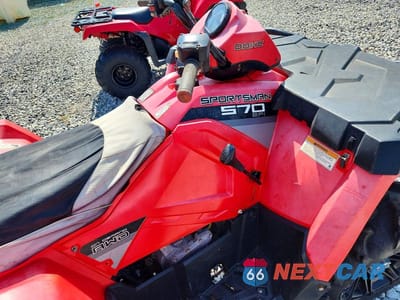 Piąte zdjęcie samochodu w środku: 2014 POLARIS SPORTSMAN 570 ATV VIN:4XAMH57A1EA113275 - miniatura
