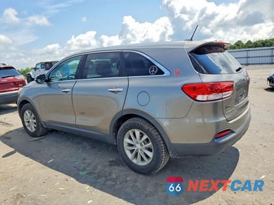 Drugie zdjęcie samochodu z przodu: 2016 KIA SORENTO L VIN:5XYPG4A36GG130492 - miniatura