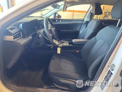 Zdjęcie 7 z 12 samochodu: 2023 KIA K5 LXS VIN:5XXG14J21PG203913 - miniatura