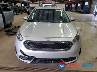 Piąte zdjęcie samochodu w środku: 2018 KIA NIRO LX VIN:KNDCB3LC8J5200580 - miniatura