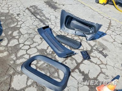Zdjęcie 12 z 13 samochodu: 2026 TESLA MODEL Y VIN:7SAYGDEE1TA694083 - miniatura