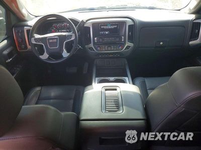 Zdjęcie 8 z 12 samochodu: 2018 GMC SIERRA K2500 SLT VIN:1GT12TEYXJF275727 - miniatura