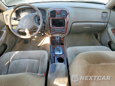 Zdjęcie 8 z 12 samochodu: 2002 HYUNDAI SONATA GLS VIN:KMHWF35H62A702132 - miniatura