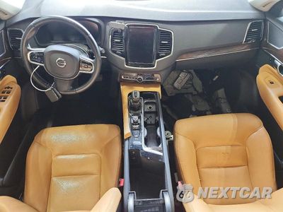 Zdjęcie 8 z 13 samochodu: 2016 VOLVO XC90 T6 VIN:YV4A22PK6G1055510 - miniatura