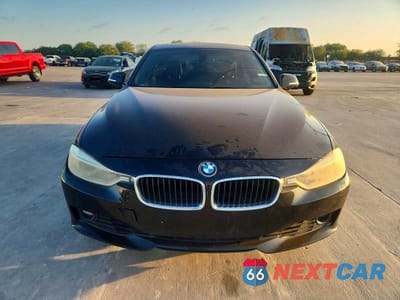 Piąte zdjęcie samochodu w środku: 2013 BMW 328 XI VIN:WBA3B3C57DJ811579 - miniatura