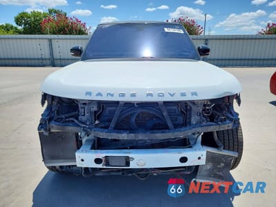 Piąte zdjęcie samochodu w środku: 2016 LAND ROVER RANGE ROVER SUPERCHARGED VIN:SALGS3EF1GA273372 - miniatura