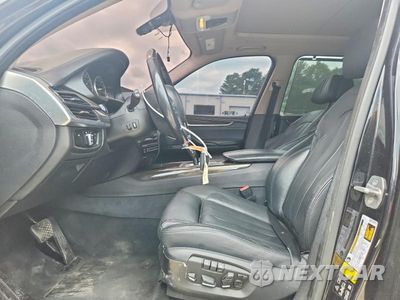 Zdjęcie 7 z 13 samochodu: 2015 BMW X5 XDRIVE50I VIN:5UXKR6C59F0J79431 - miniatura