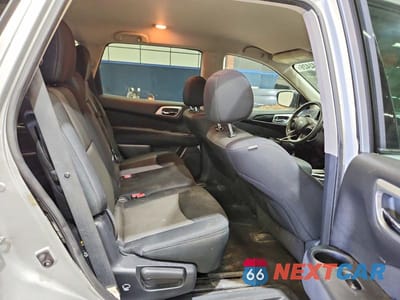 Zdjęcie 11 z 13 samochodu: 2017 NISSAN PATHFINDER SV VIN:5N1DR2MM1HC670100 - miniatura
