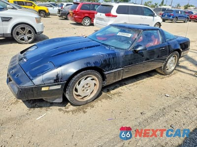 1990 CHEVROLET CORVETTE 1G1YY2389L5101675 - główne zdjęcie licytacji z USA - miniatura