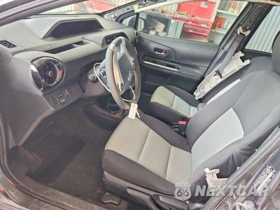 Zdjęcie 7 z 13 samochodu: 2015 TOYOTA PRIUS C TWO VIN:JTDKDTB34F1105598 - miniatura