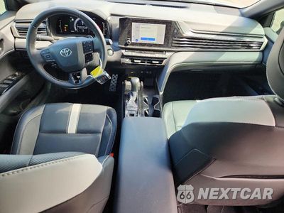 Zdjęcie 8 z 12 samochodu: 2025 TOYOTA CAMRY SE VIN:4T1DAACK9SU520755 - miniatura