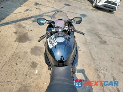 Zdjęcie 6 z 9 samochodu: 2026 BMW S 1000 RR VIN:WB10P2305T6M35839 - miniatura