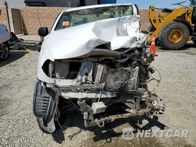 Piąte zdjęcie samochodu w środku: 2005 TOYOTA TACOMA BASE VIN:5TENX22N35Z055796 - miniatura