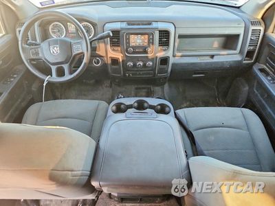 Zdjęcie 8 z 12 samochodu: 2014 RAM 2500 ST VIN:3C6UR5CJ0EG141203 - miniatura