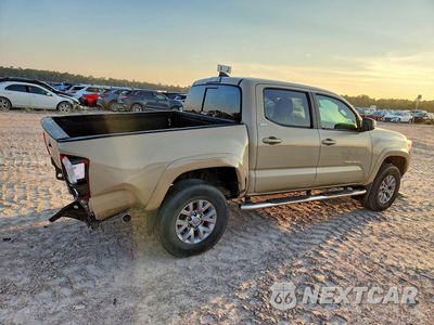 Trzecie zdjęcie samochodu z tyłu: 2019 TOYOTA TACOMA SR5 V6 VIN:3TMAZ5CN3KM105761 - miniatura