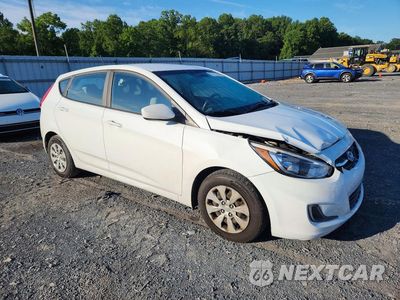 Czwarte zdjęcie samochodu z boku: 2017 HYUNDAI ACCENT SE VIN:KMHCT5AE3HU350685 - miniatura