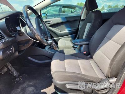 Zdjęcie 7 z 12 samochodu: 2016 KIA FORTE EX VIN:KNAFX4A84G5475243 - miniatura